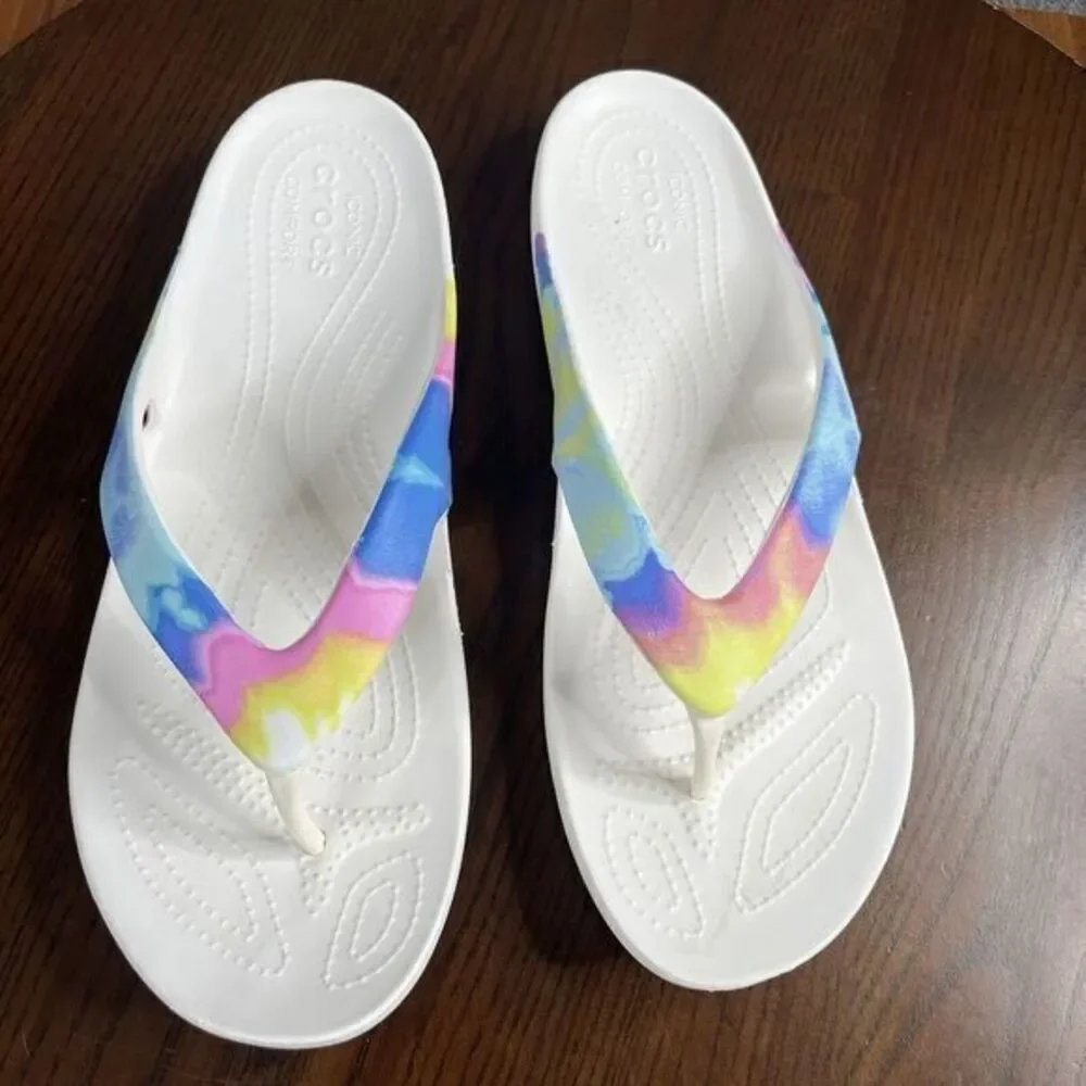 Crocs Sandals Womens Size 11 White tie Dye Kadee Comfort Thong Flip Flop Slip On